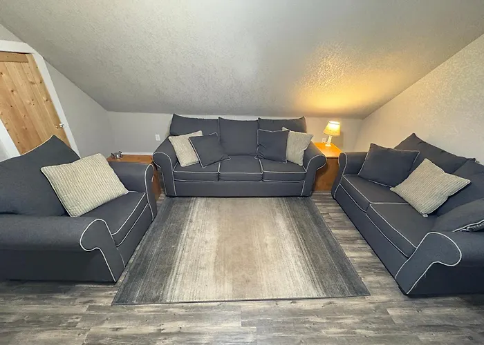 Rustic Downtown Market Street Apartment