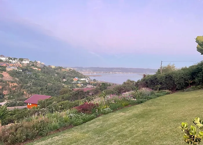 Knysna Estate Lagoon - Garden Apartments- Secure Estate - Off The Grid