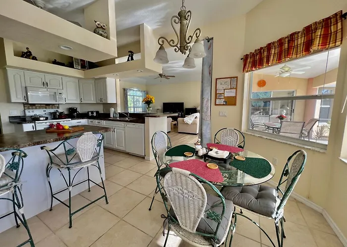 Villa With Swimming Pool & Spa In Quiet Area