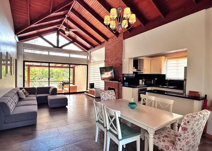 Vista Del Campo Country Club & Villas