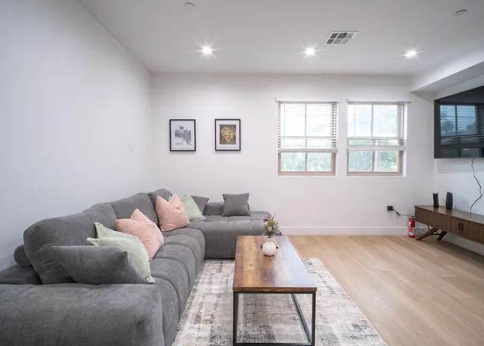 Stylish Private Room By Downtown La