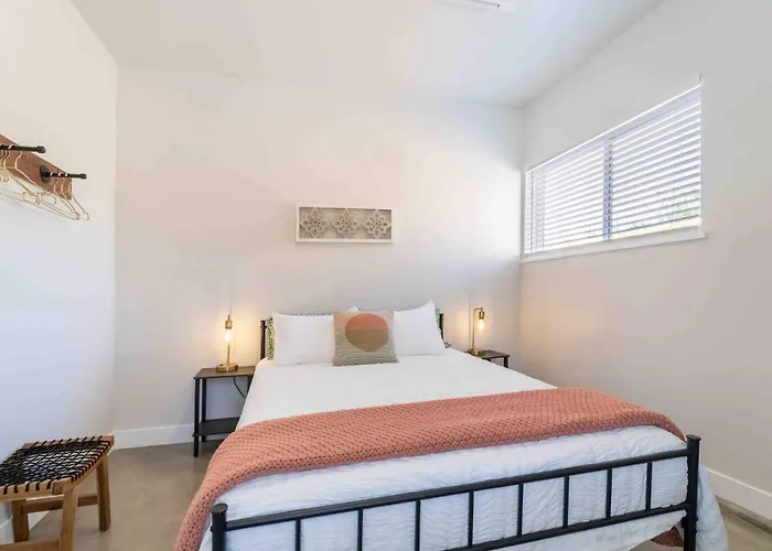 Morrison Getaway - 2Br House Bbq Free Parking