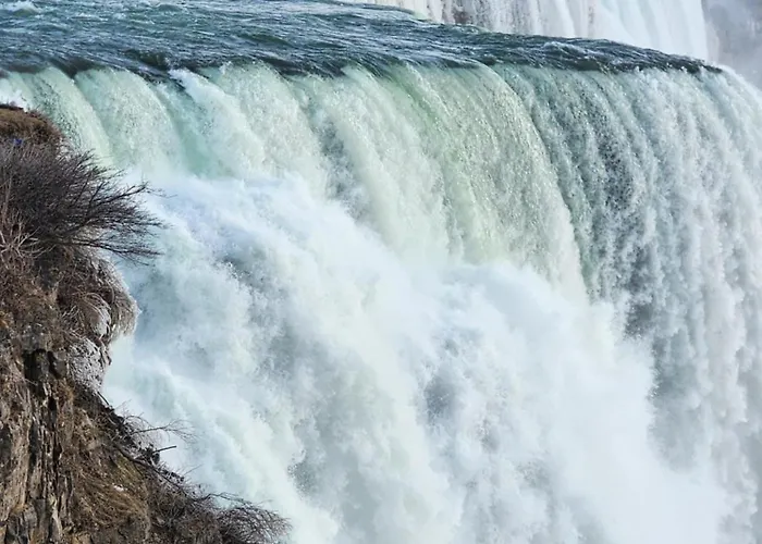 River Inn By Niagara Falls