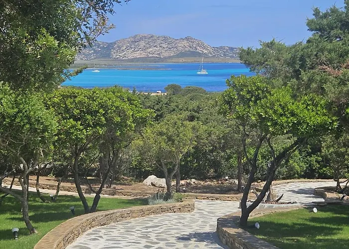 Villa Boat