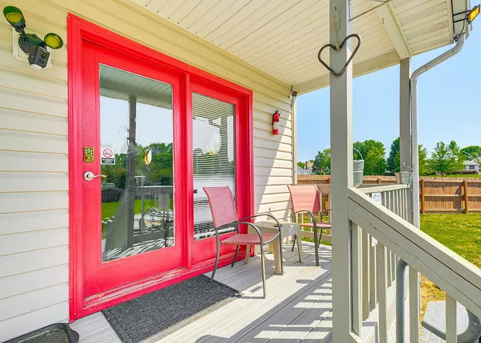 Richmond Area Home W/ Game Room & Patio!