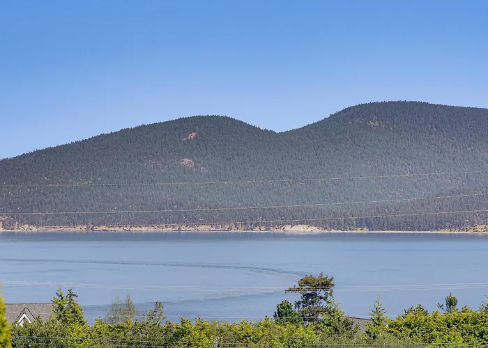 Anacortes Home W/ Views Of Puget Sound