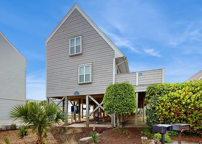 Starboard #16C: Across From Beach, Pool, Deck