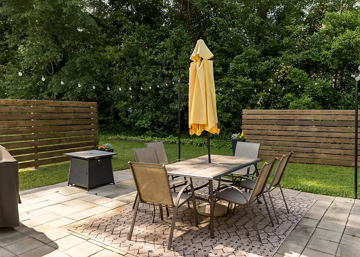 Blue Bungalow W/ Free Golf Cart 1/2 Mi From Square
