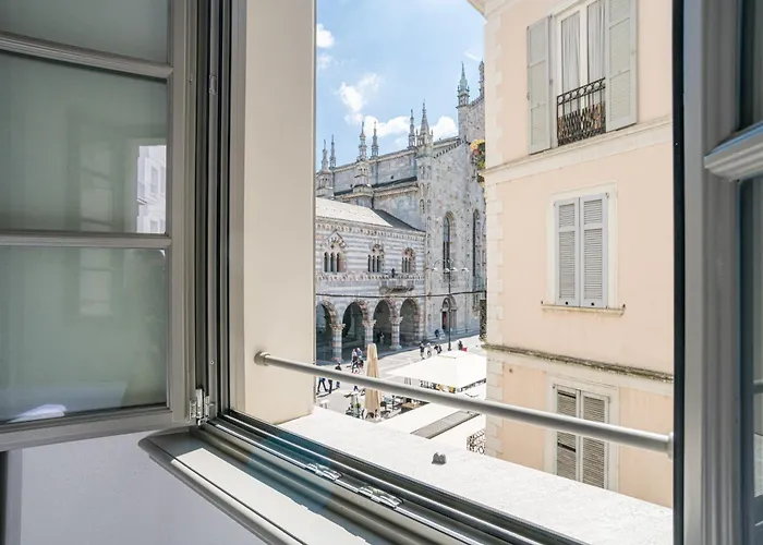 Palazzo La Cortesella - Modern Design & Central Location