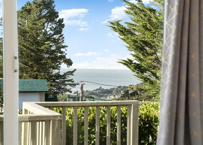 Relaxing 2-Bedroom Oasis In Pacifica