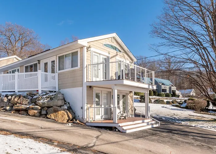 Steps To Beach: Lake-View Laconia Getaway!