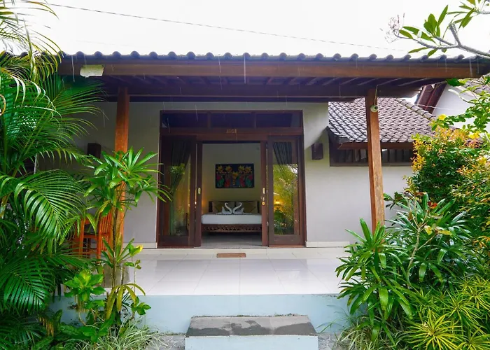 Green Coconut Cottage