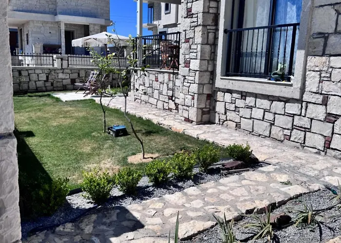 Villa Kataraktis