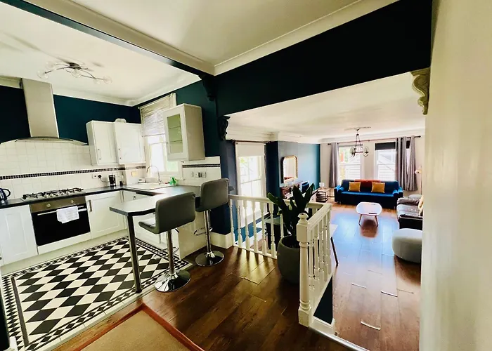 Richmond Charm Cozy Apartment