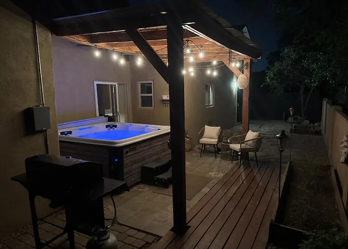 Desert Sunset-Private Hot Tub-Pet Friendly-No Pet Fee!