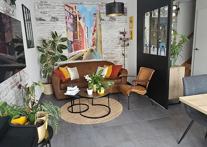 Maison Avec Deux Chambres, Un Jardin Et Une Terrasse