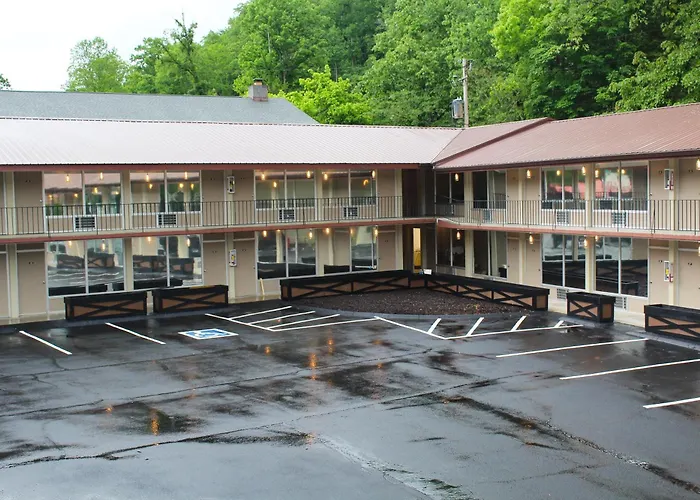 Sleepy Bear Motel