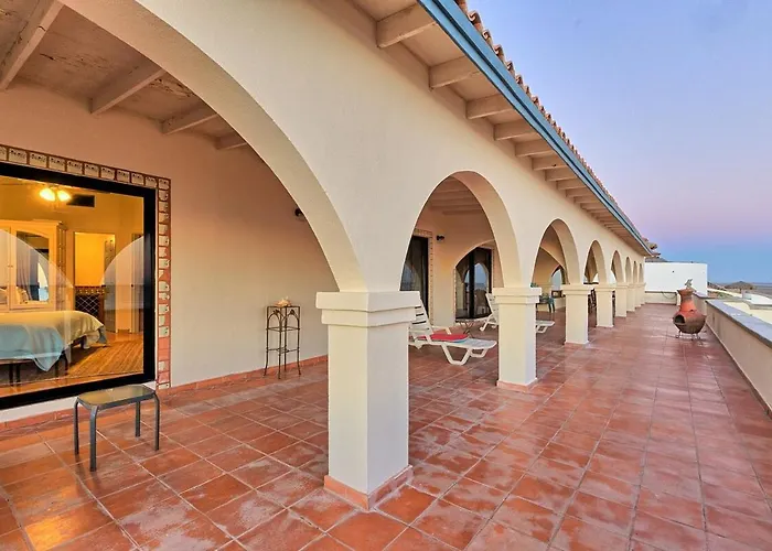 Beach Haven 5 Bedroom Beachfront