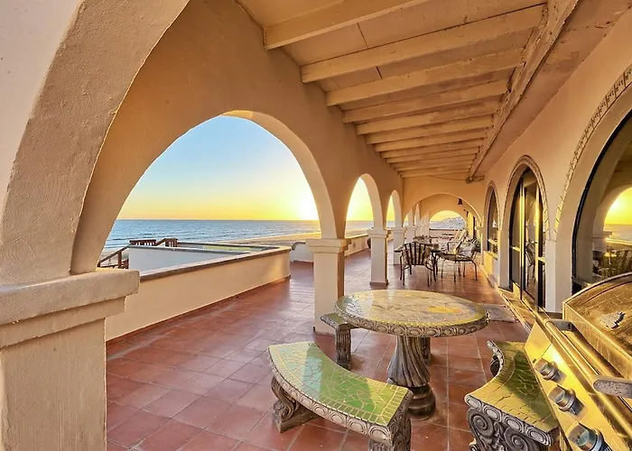 Beach Haven 5 Bedroom Beachfront