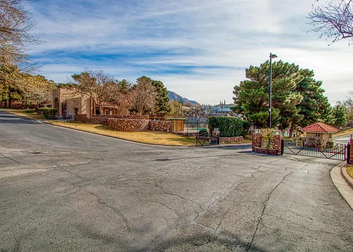 Pine Ridge Retreat , Pool, Patio And Mountain Views