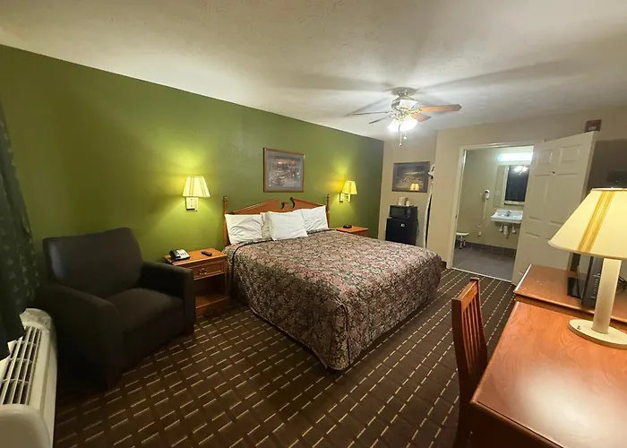 Deerfield Inn