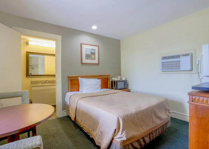 Budget Inn By Oyo Natural Bridge I-81