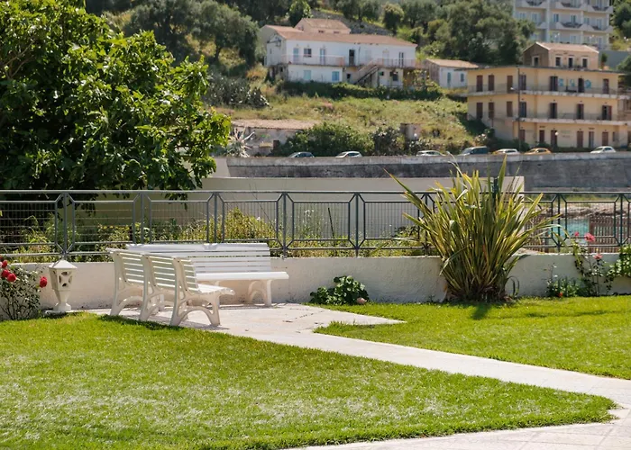 Kalamionas Studios & Apartments