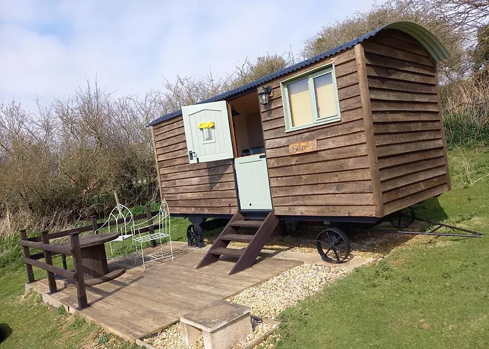 Under The Stars Shepherds Huts At Harbors Lake