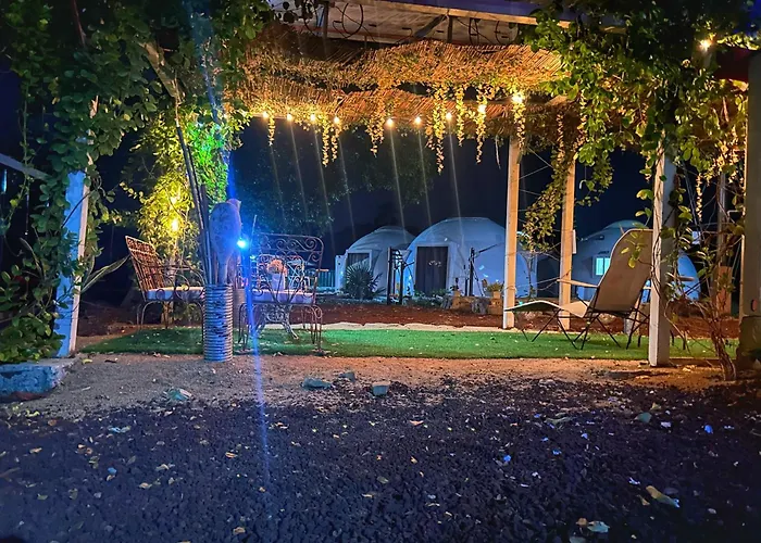 Departamento Kalahan, Cerca De La Playa