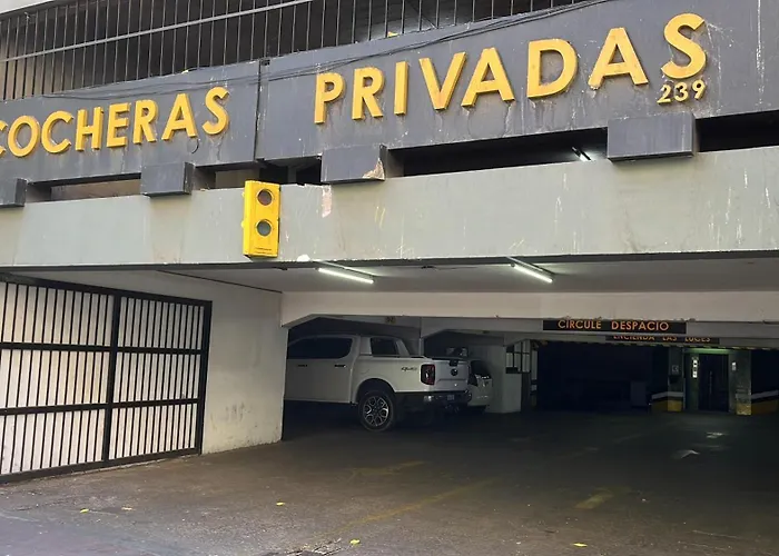 TU CASA EN ESPAÑA Y PEATONAL - COCHERA PRIVADA INCLUIDA - Microcentro