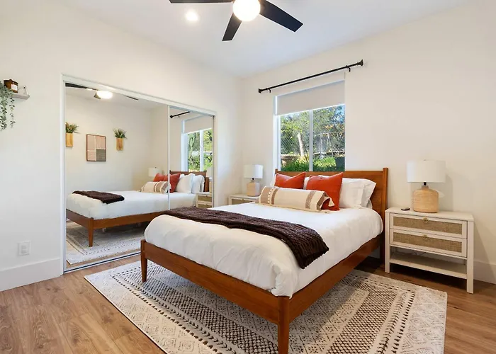 Luxury Escondido Family Oasis With Hot Tub