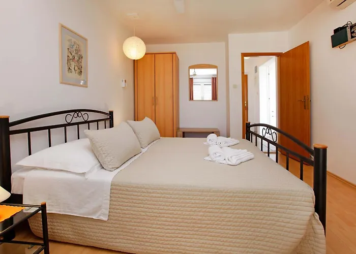 Apartments Mel