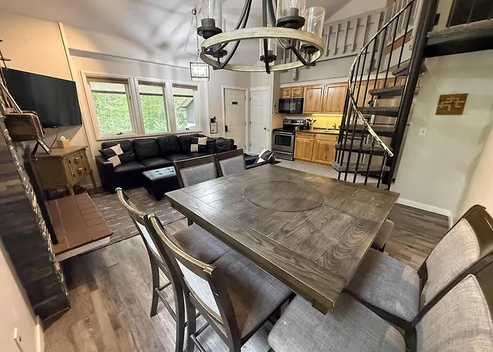 Mountain Villas Condo Retreat For 12