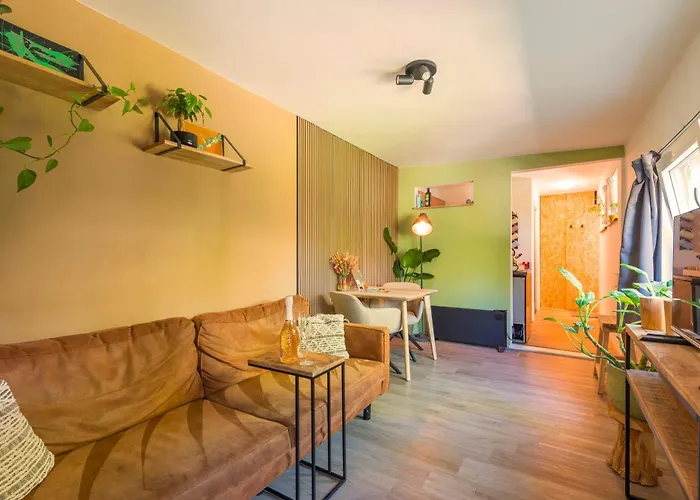 Tiny house - fietsverhuur, eigen keuken en badkamer
