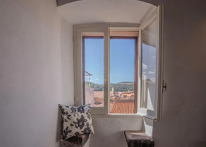 Sardinian Gallery Domus Historic Rooms & Apartments