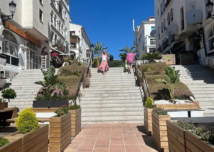 Palm Beach Apartment In La Duquesa