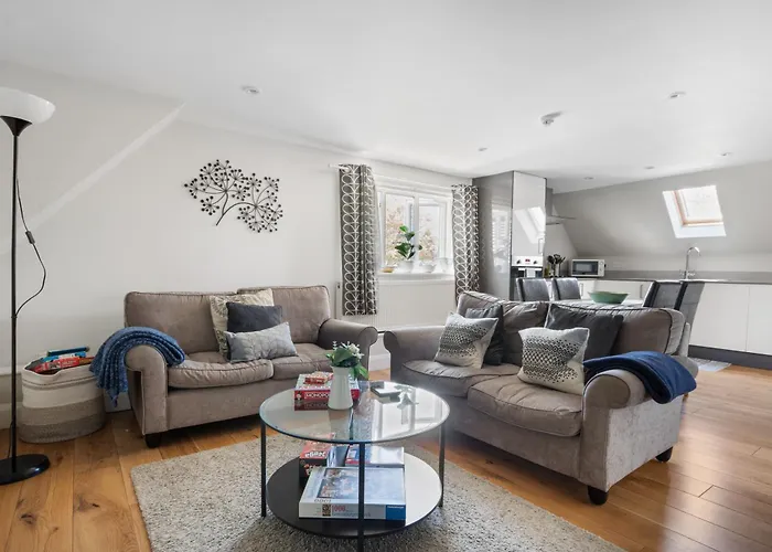 Cosy & Central Brockenhurst Flat, 2Br