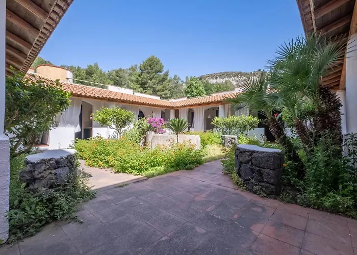 Jera Holiday Collection Vulcano Due - Garden View