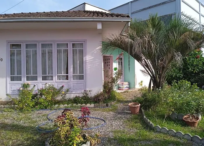 1 Quarto em Local Acolhedor e Familiar