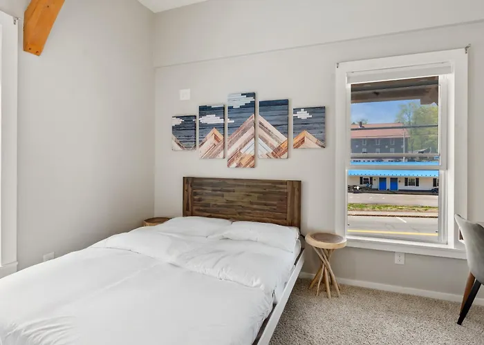 Inn 32