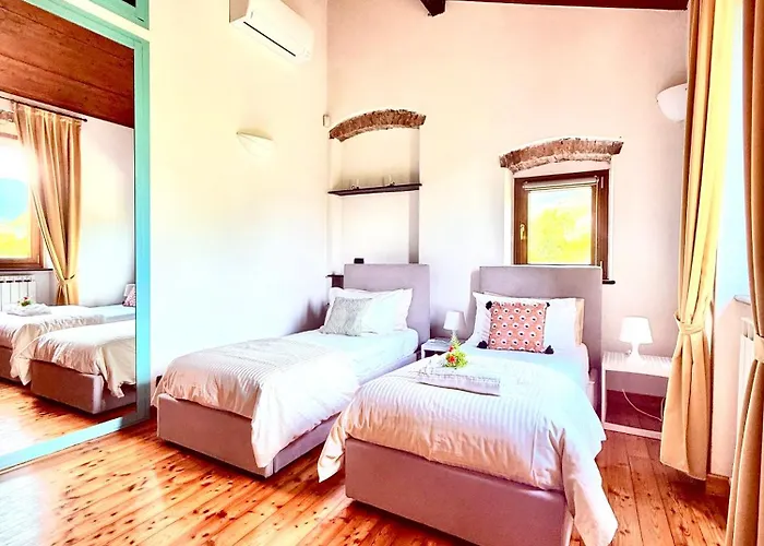 La Villetta - Cozy House With Parking, Wifi, Wall Box And Air Conditioning