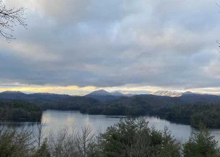 Bear'S Mountaintop Home With Gorgeous Lake Views Chalet