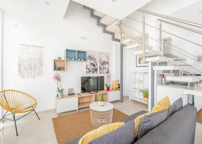 Eos Sea View Apartments & Free Private Parking