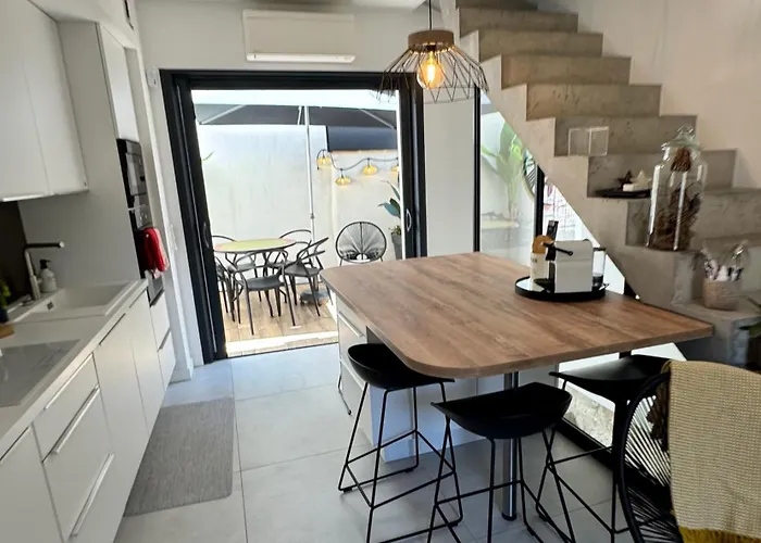 Maison De Village Renovee !
