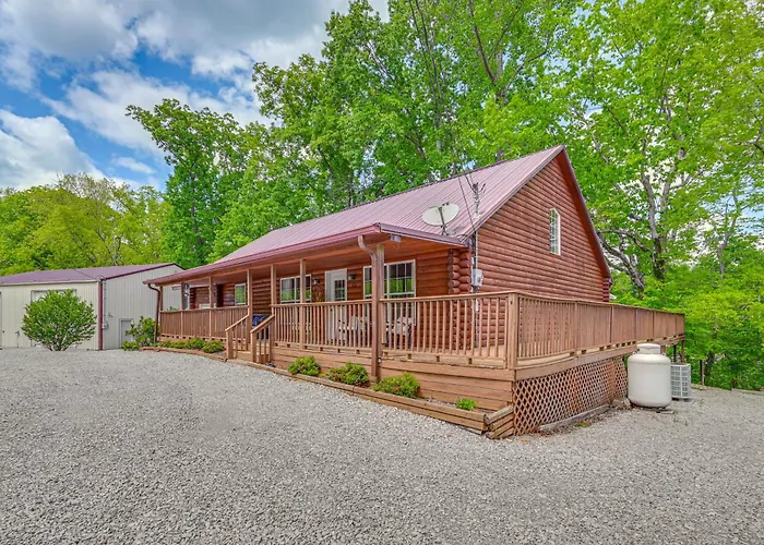 Kentucky Group Getaway W/ Dock + Lake Access