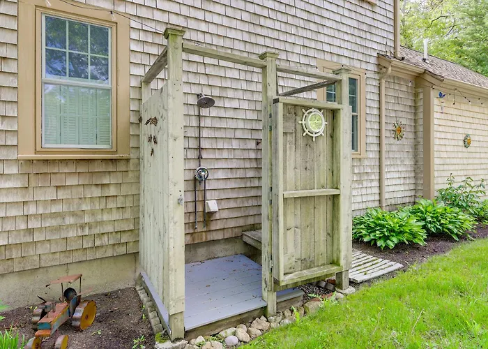 Game Room + Patio: Quiet Centerville Beach Base