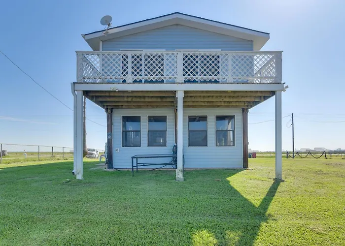 Waterfront Texas Abode W/ Boat Ramp, Pets Welcome