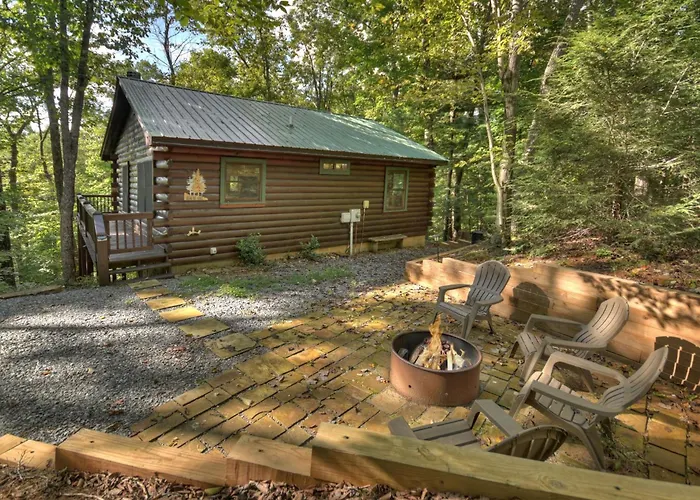 Bearfoot Ridge Wood-Burning Fireplace Cozy Hot Tub Serene Views