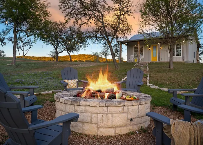 Sunflower Cottage With Hot Tub & Views