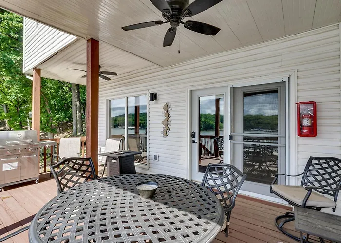 Boat Dock & Slip Access: Lake Of The Ozarks Gem